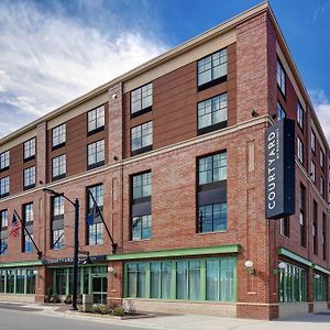 Courtyard By Marriott Manhattan Aggieville